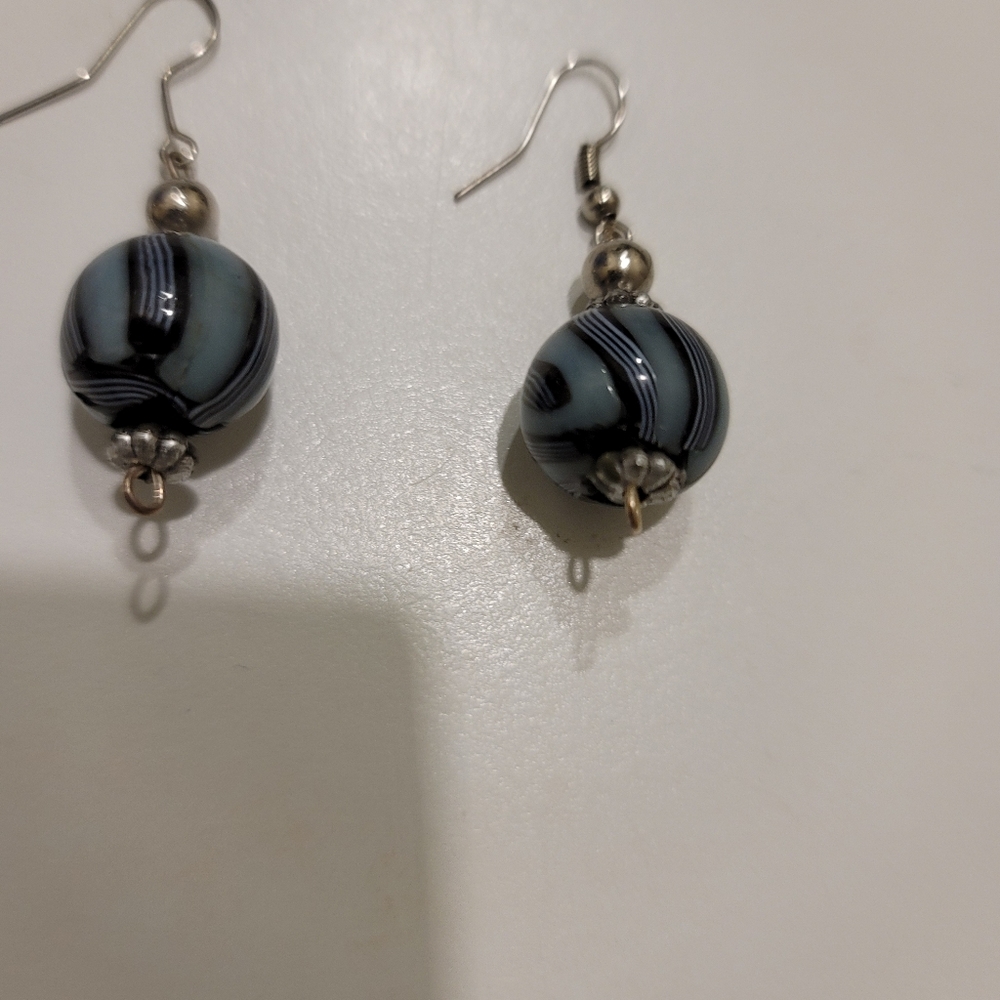 EARRINGS - Picture 5 of 5